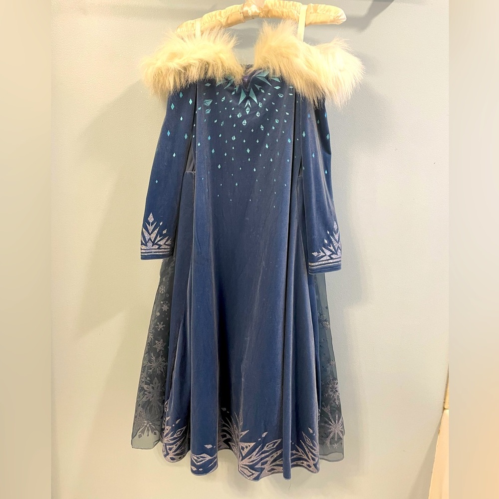 Girls 7/8 Frozen Elsa winter dress